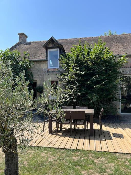 Charmante Maison Du XVIII En Pierre Renovee Colleville-Montgomery Dış mekan fotoğraf
